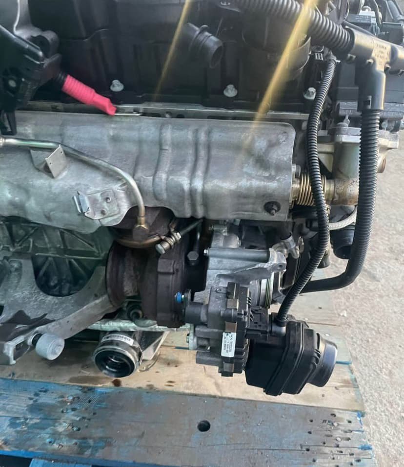 BMW G11 750i N63B44T2 Engine 2016 photo 1