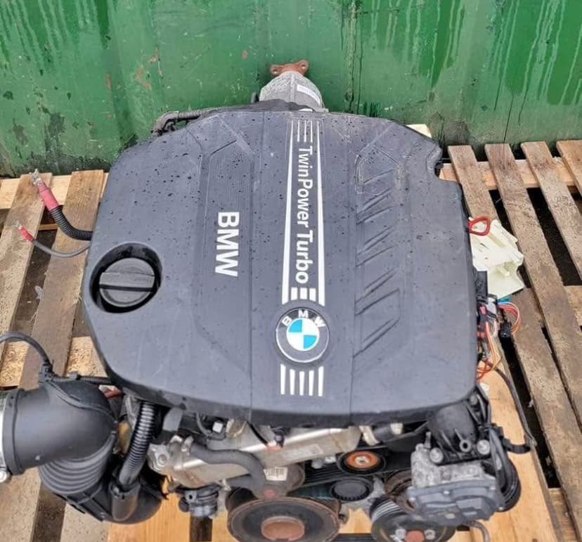 BMW F15 X5 50i N63B44T2 Engine 2015 photo 1