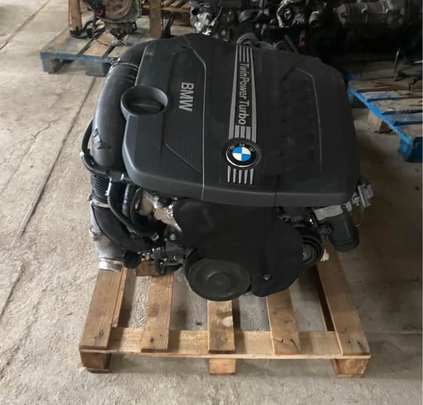 BMW F10 550i N63B44T2 Engine 2014 photo 1