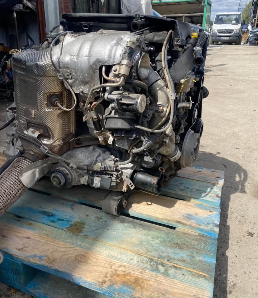 BMW E60 530i N52B30 Engine 2013 photo 1