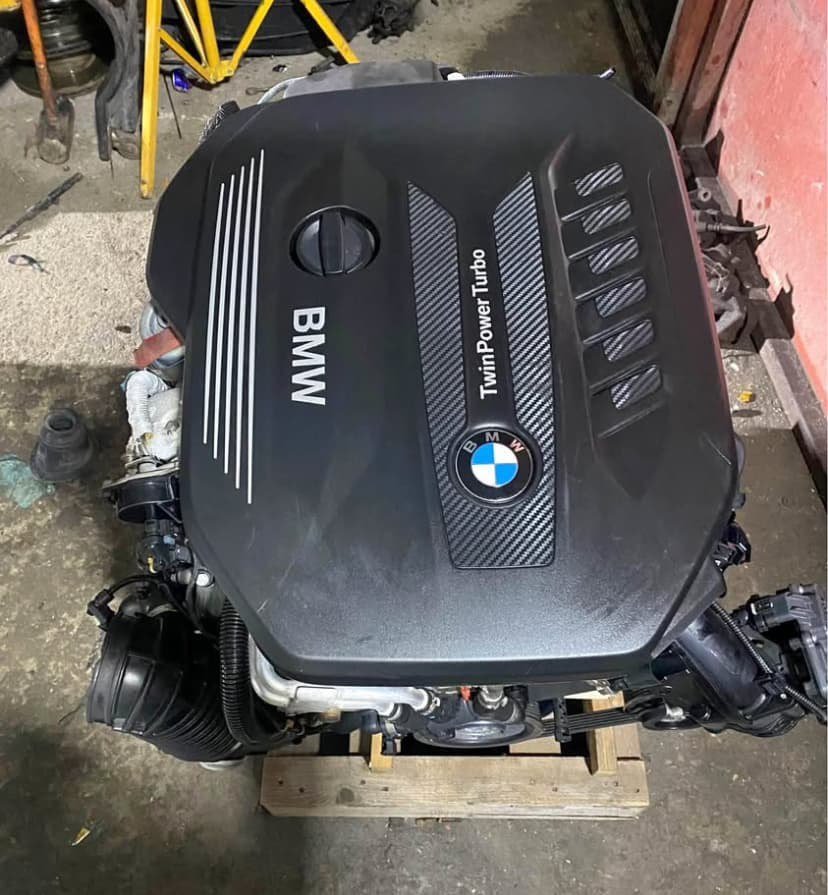 BMW E90 330i N52B30 Engine 2012 photo 1