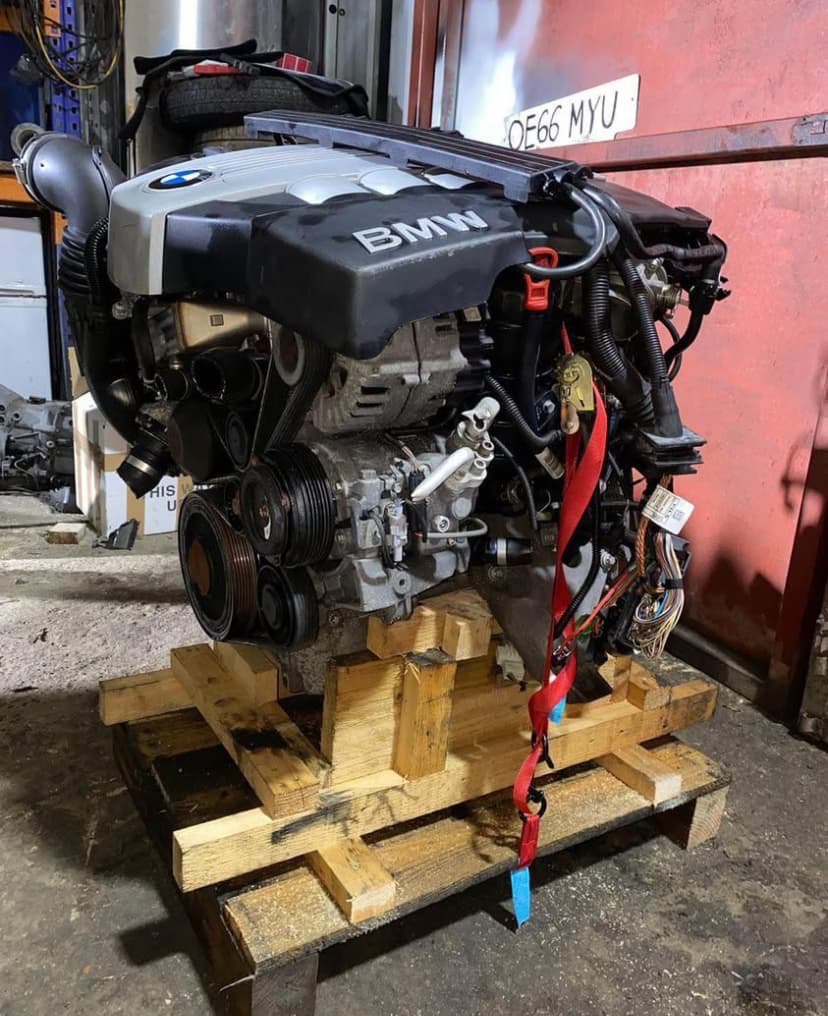 BMW E63 650i N62B48 Engine 2006 photo 1