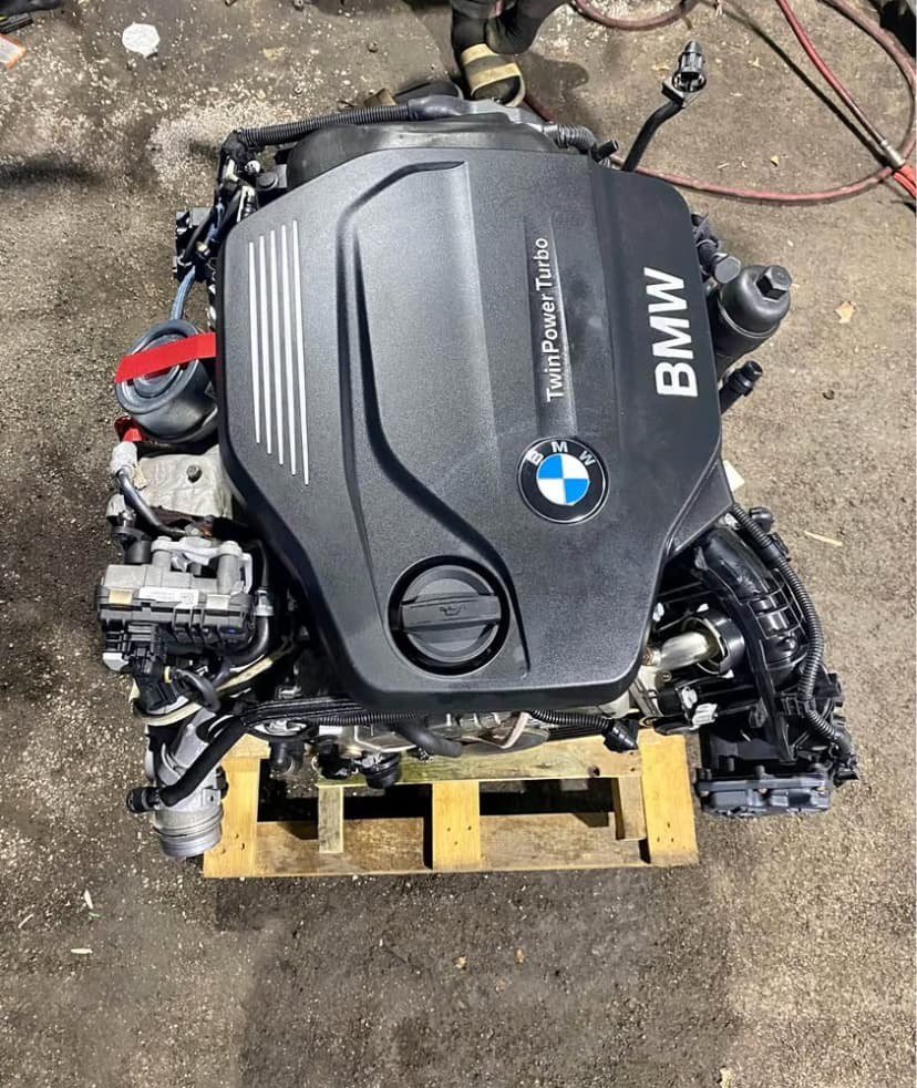 BMW E90 523i N53B25 Engine 2009 photo 1