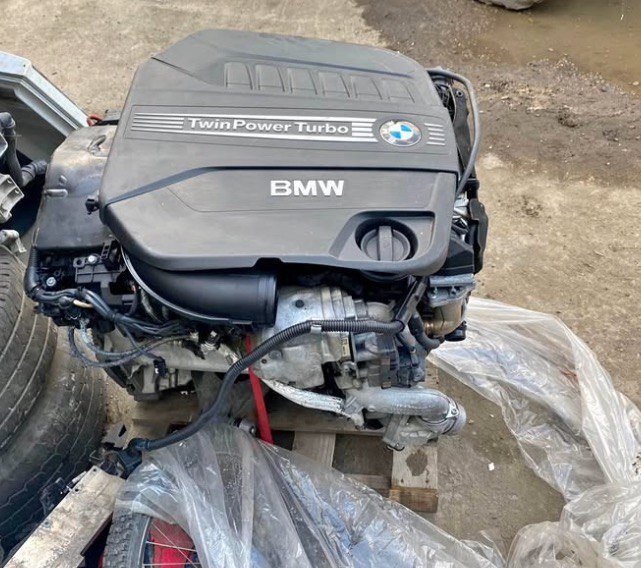 BMW E60 523i N53B25 Engine 2008 photo 1