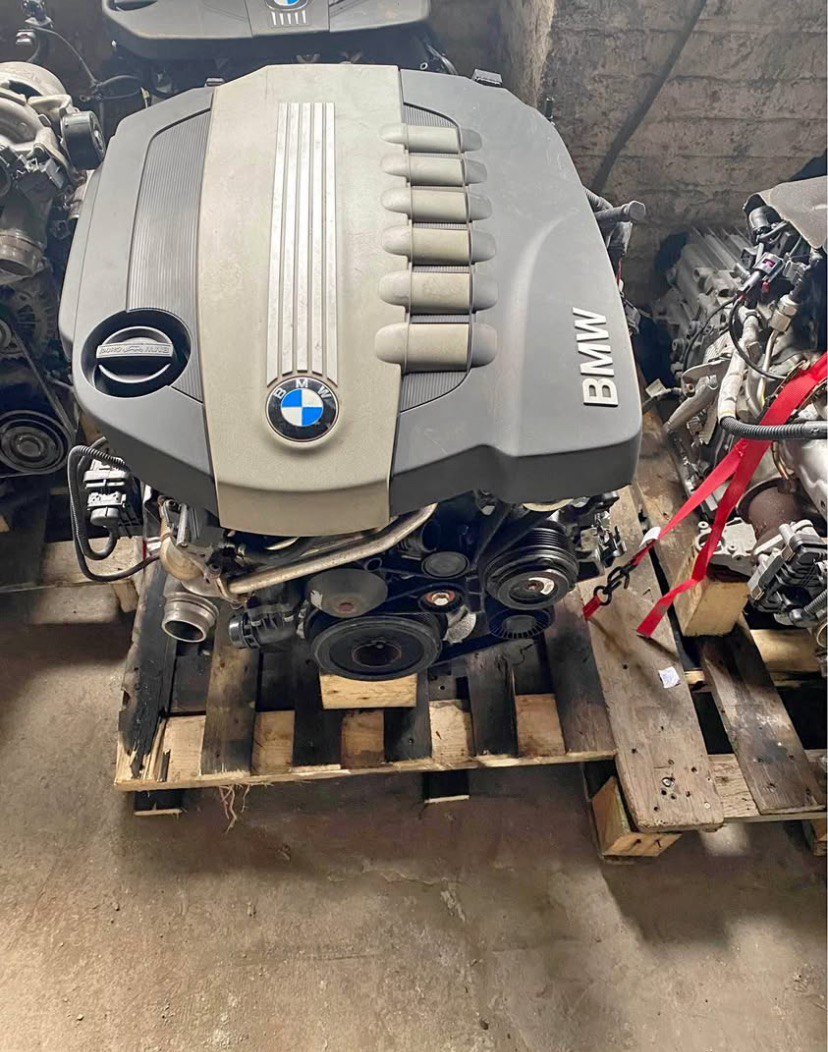 BMW E70 X5 4.8i N62B48 Engine 2010 photo 1
