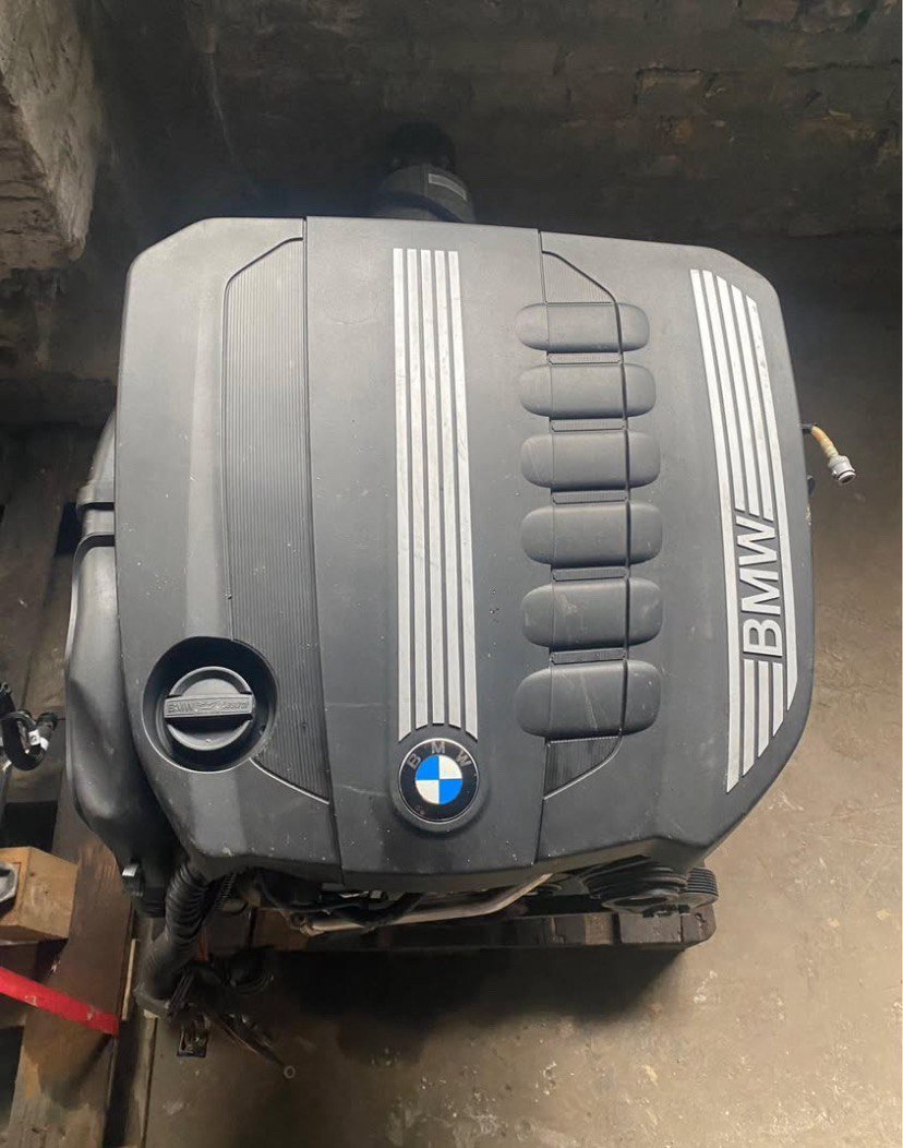 BMW E63 645Ci N62B40 Engine 2010 photo 1