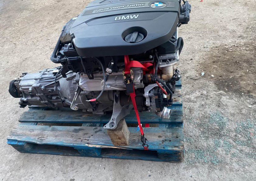 BMW E90 523i N53B25 Engine 2007 photo 1