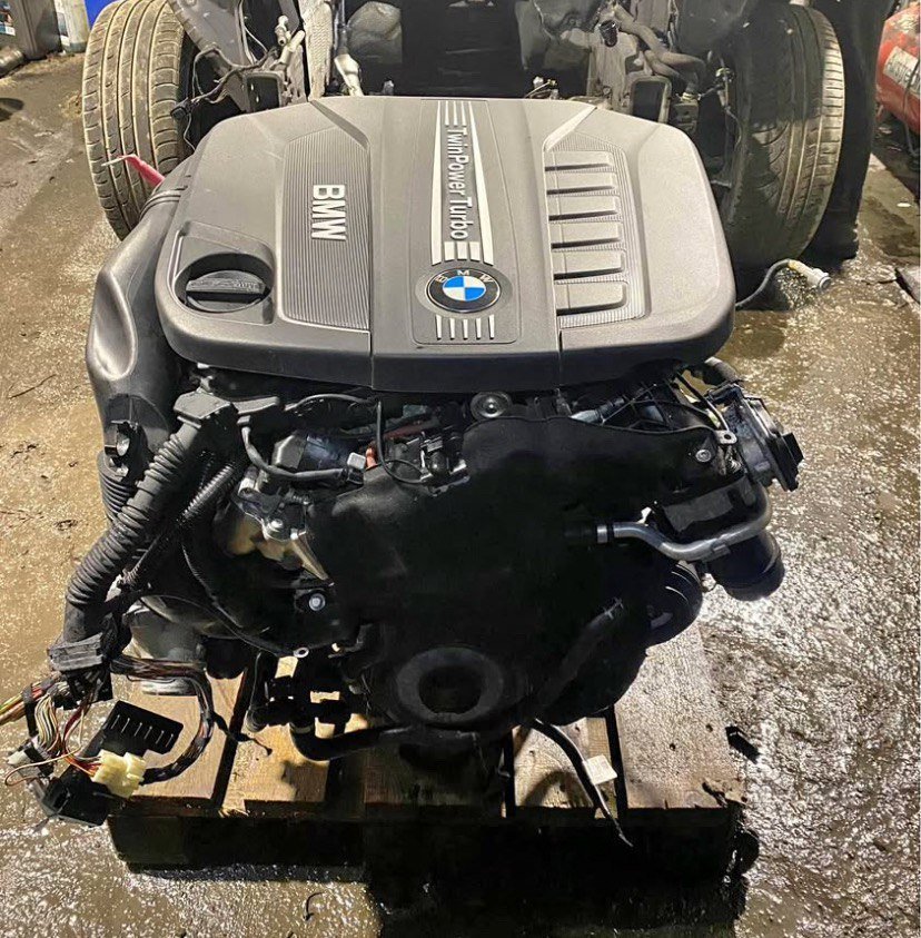 BMW E60 523i N53B25 Engine 2013 photo 1