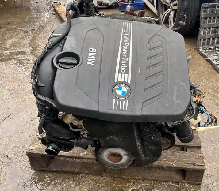 BMW F10 550i N63B44T2 Engine 2015 photo 1