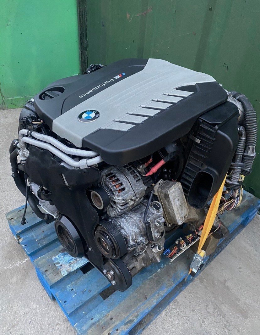 BMW E63 645Ci N62B40 Engine 2010 photo 1