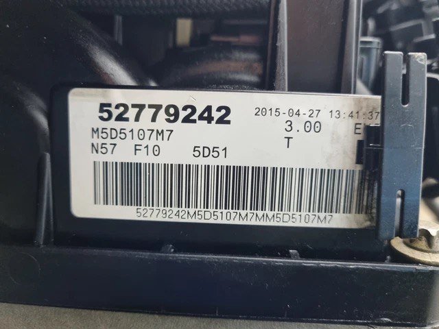 BMW E39 523i M52B25 Engine 1996 photo 1