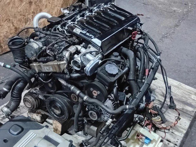 BMW S4 Engine 2011 photo 1