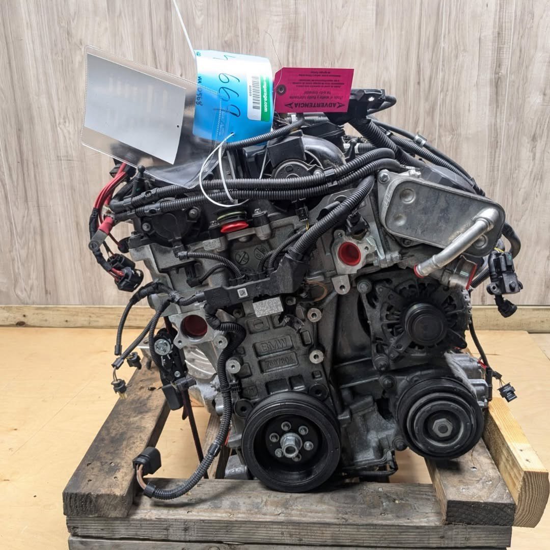 BMW E39 523i M52B25 Engine 1996 photo 1
