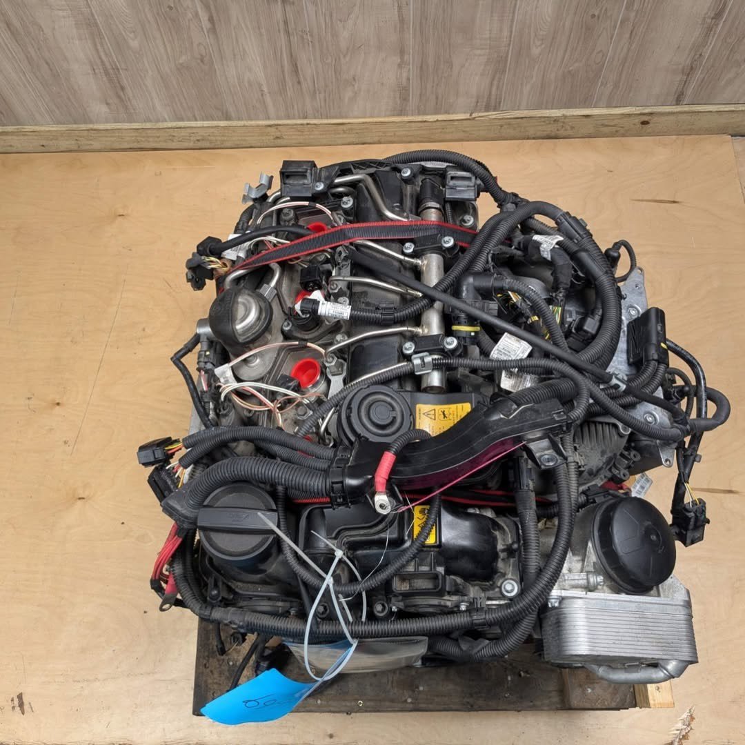 BMW E28 520i M20B20 Engine 1987 photo 1