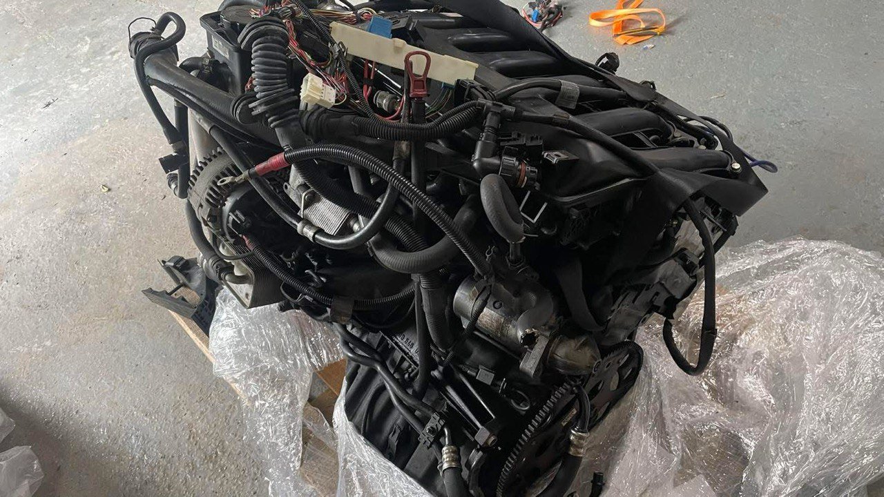 BMW E60 523i N53B25 Engine 2009 photo 1