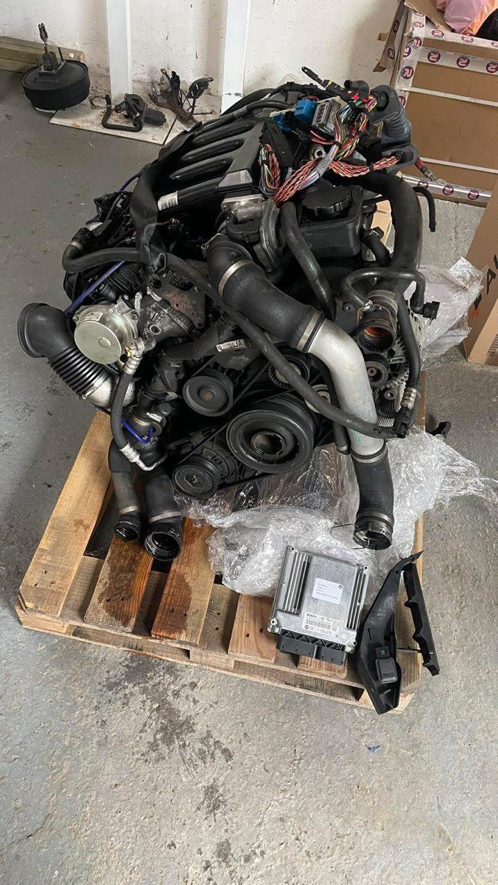 BMW E36 318is M44B19 Engine 1997 photo 1