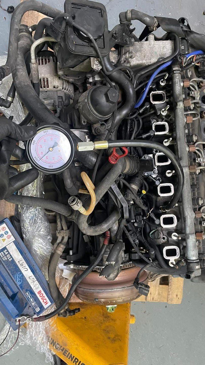 BMW E39 520i M52B20 Engine 1999 photo 1