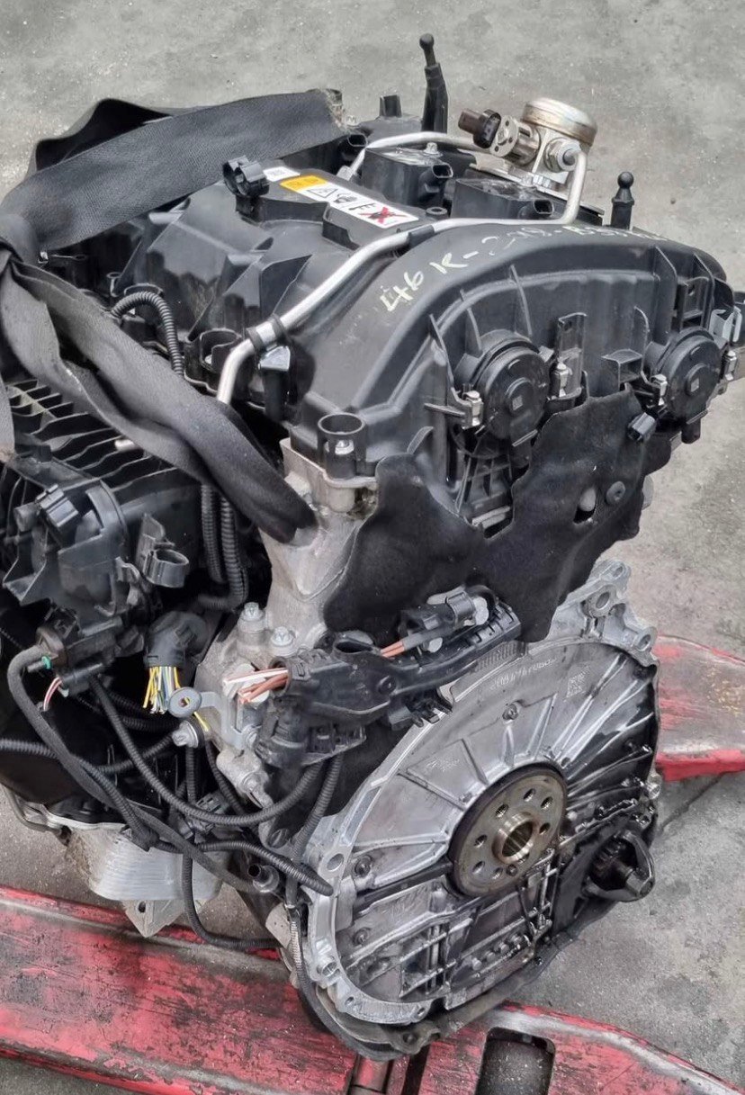 BMW E63 650i N62B48 Engine 2006 photo 1