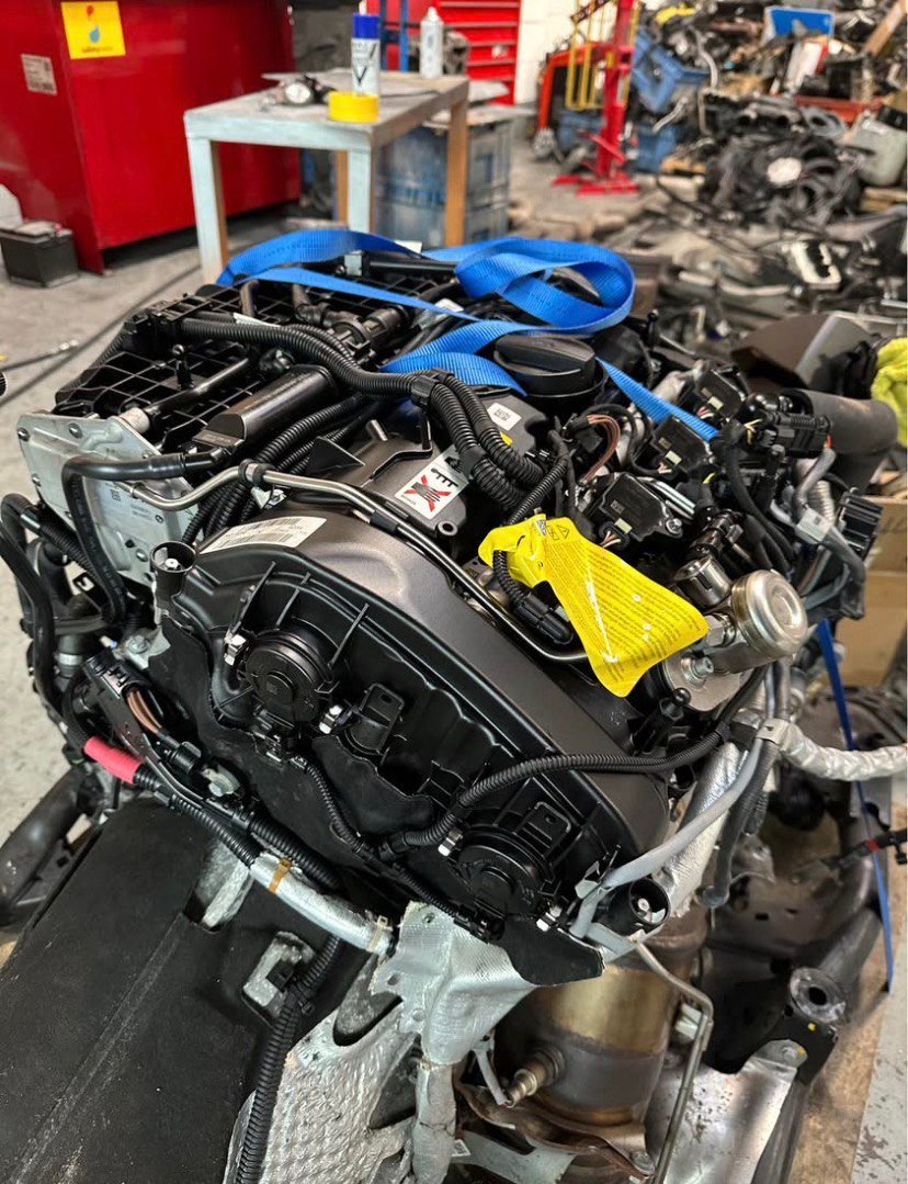 BMW E34 520i M20B20 Engine 1985 photo 1