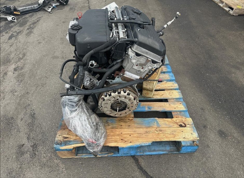 BMW E30 320iS S14B20 Engine 1988 photo 1