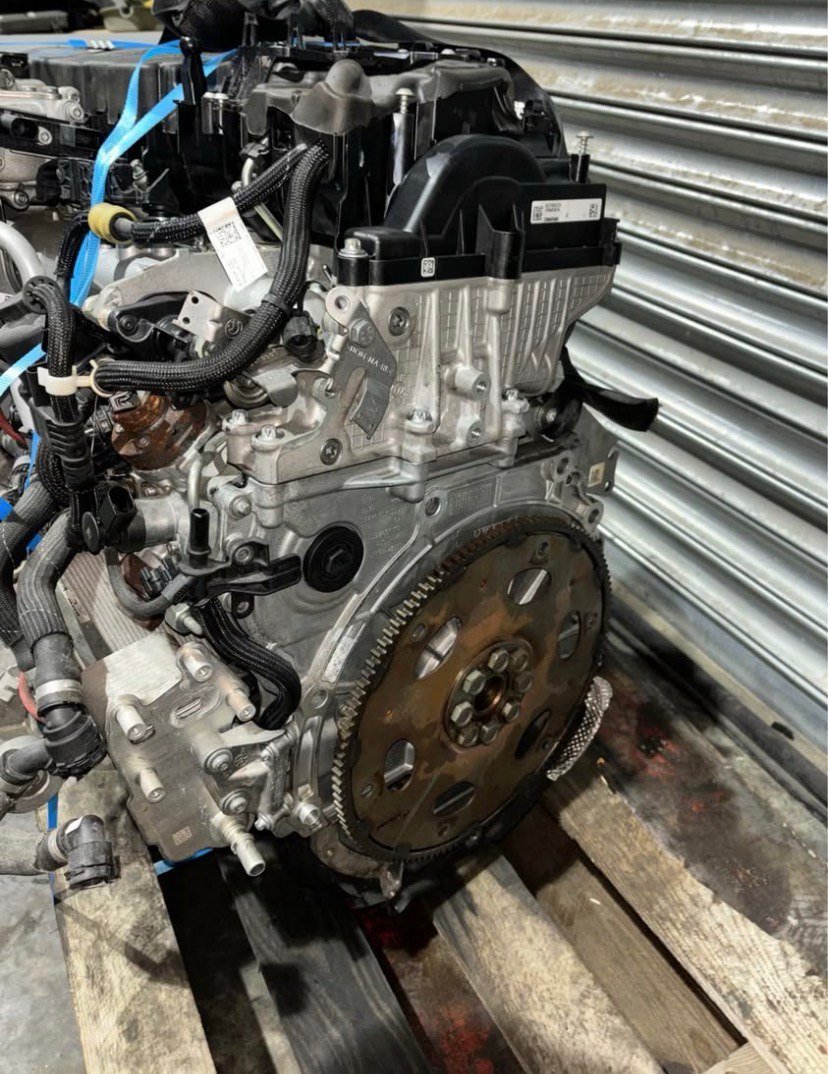 BMW E36 320i M52B20 Engine 1999 photo 1