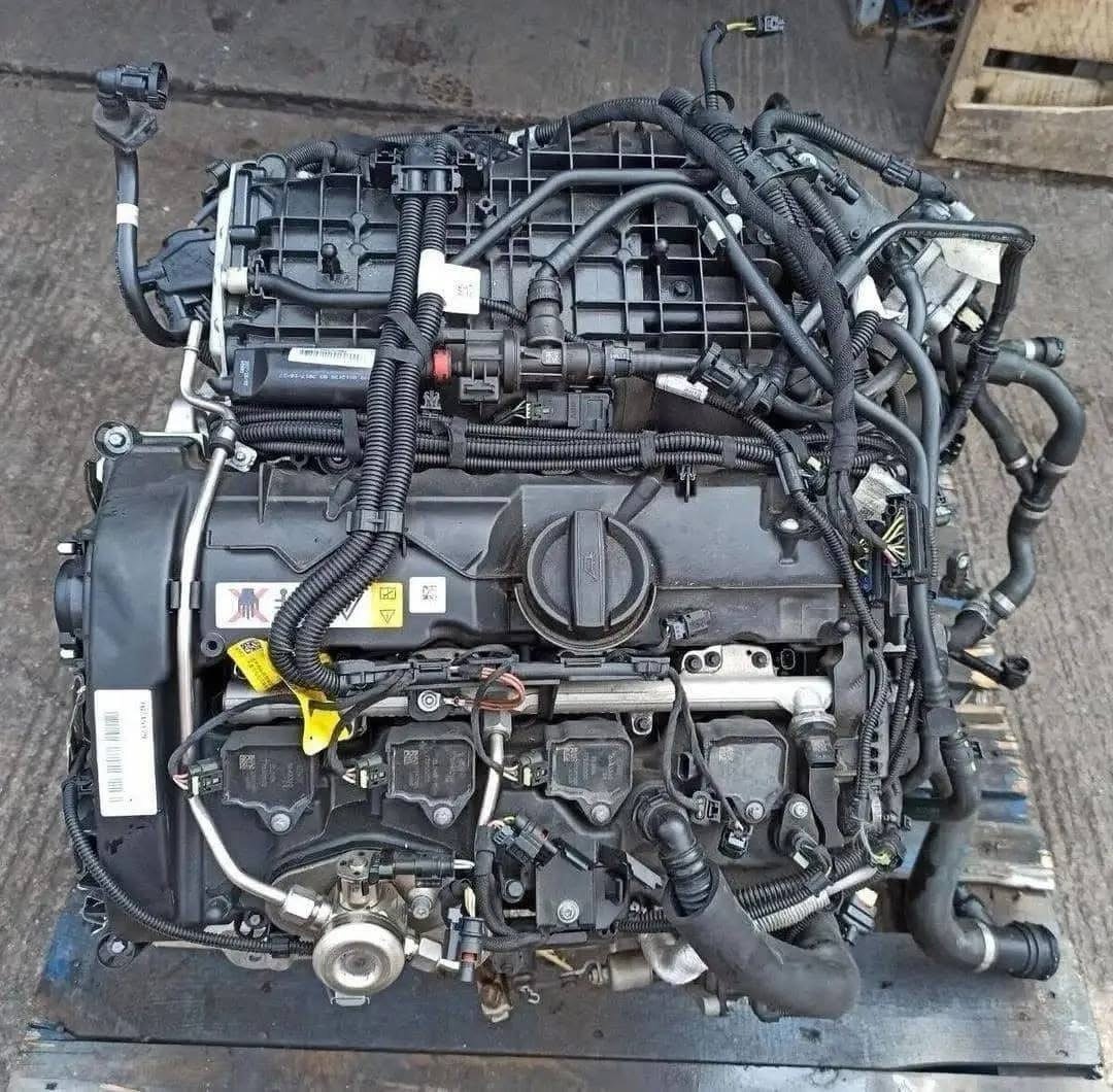 BMW E38 750i M73B54 Engine 1996 photo 1