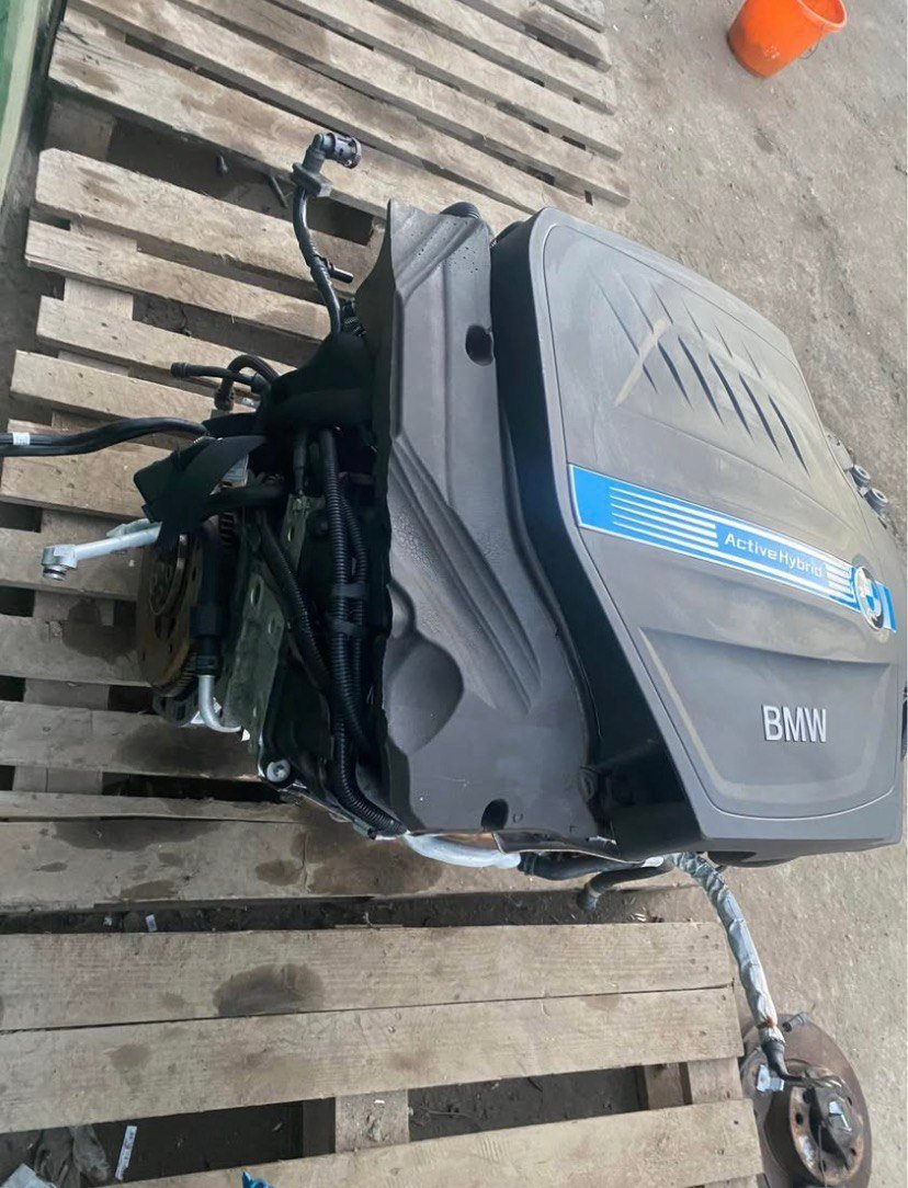BMW E90 320d N47D20D Engine 2013 photo 1