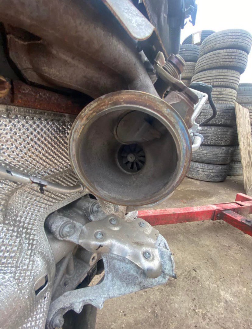 BMW E90 325i N52B25 Engine 2008 photo 1
