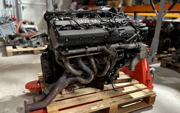BMW E38 750i M73B54 Engine 2000 photo 1