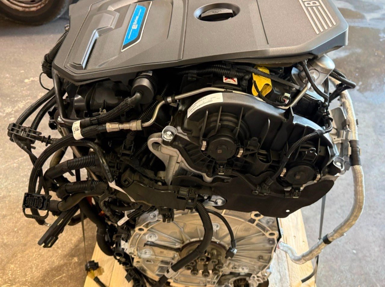 BMW F30 316i N13B16 Engine 2013 photo 1