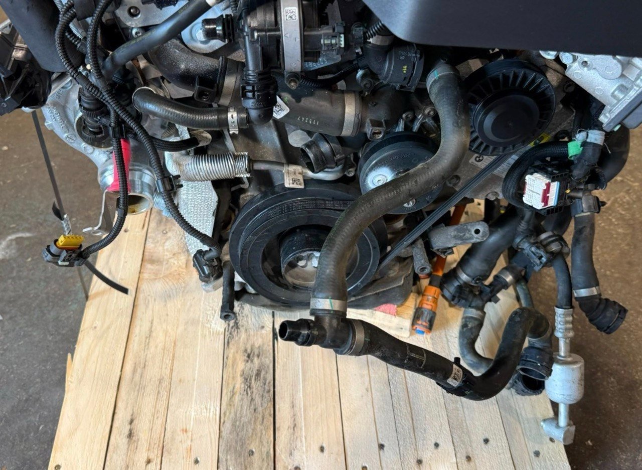BMW F30 320i N20B16 Engine 2017 photo 1