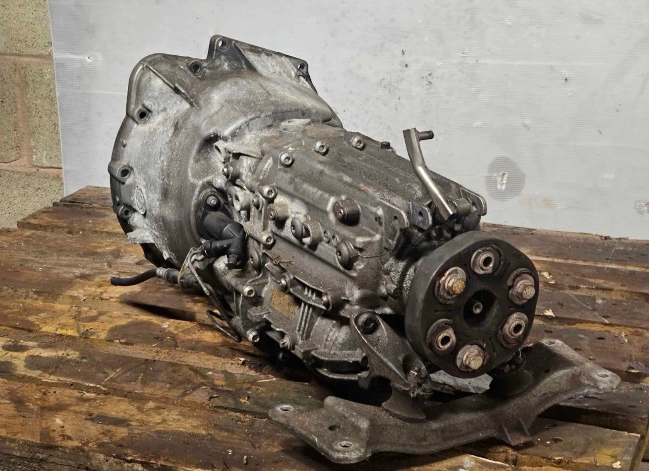 BMW S4 Engine 2025 photo 1