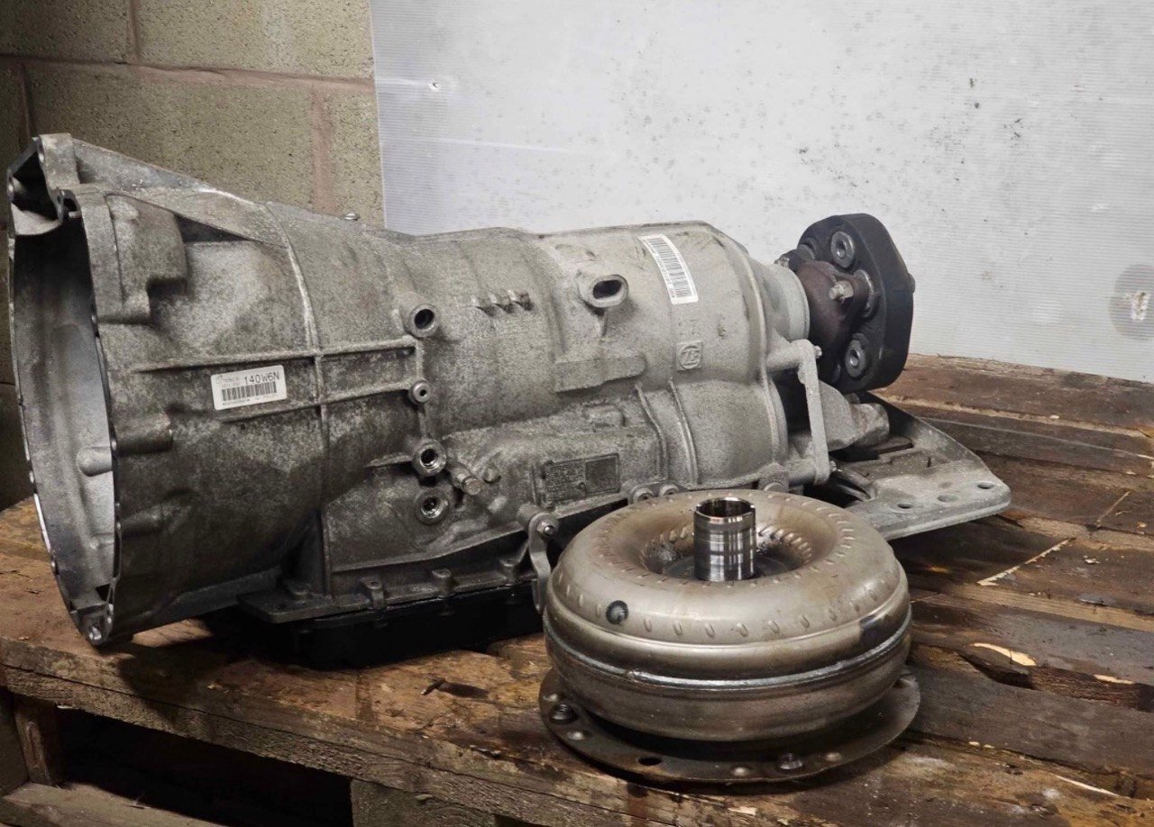 X5 Front Differential 2005 photo 1