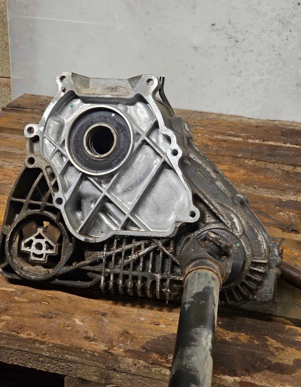 BMW E32 750i M70B50 Engine 1987 photo 1