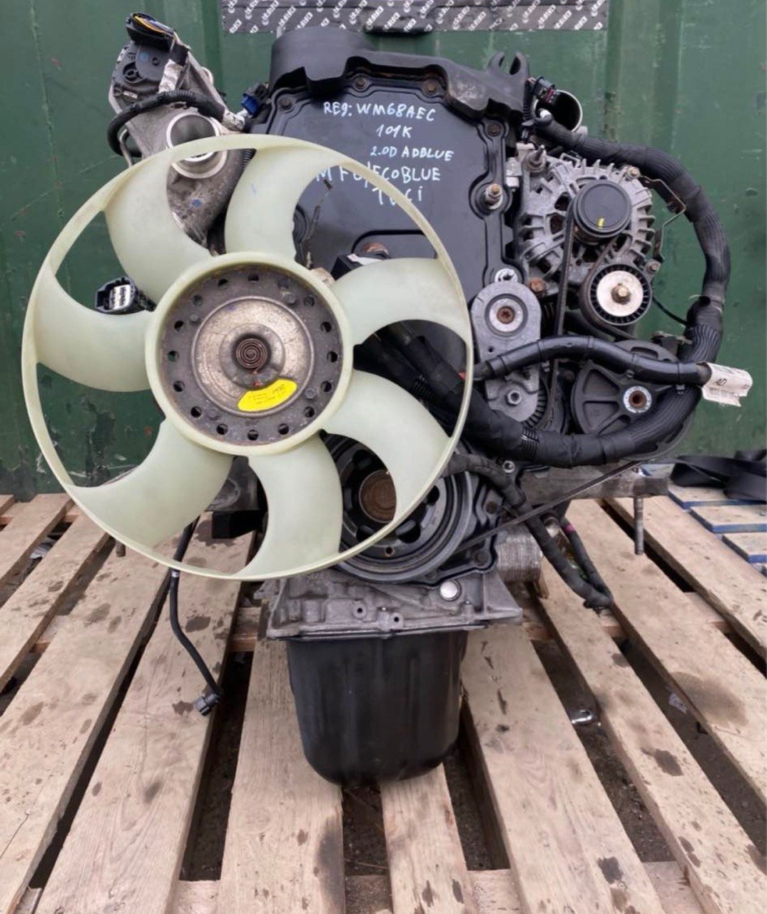 BMW F30 320i N20B16 Engine 2013 photo 1