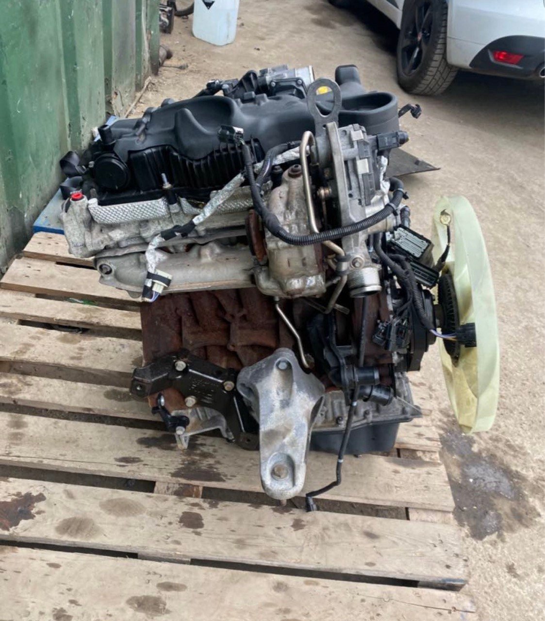 BMW F15 X5 30d N57D30B Engine 2011 photo 1