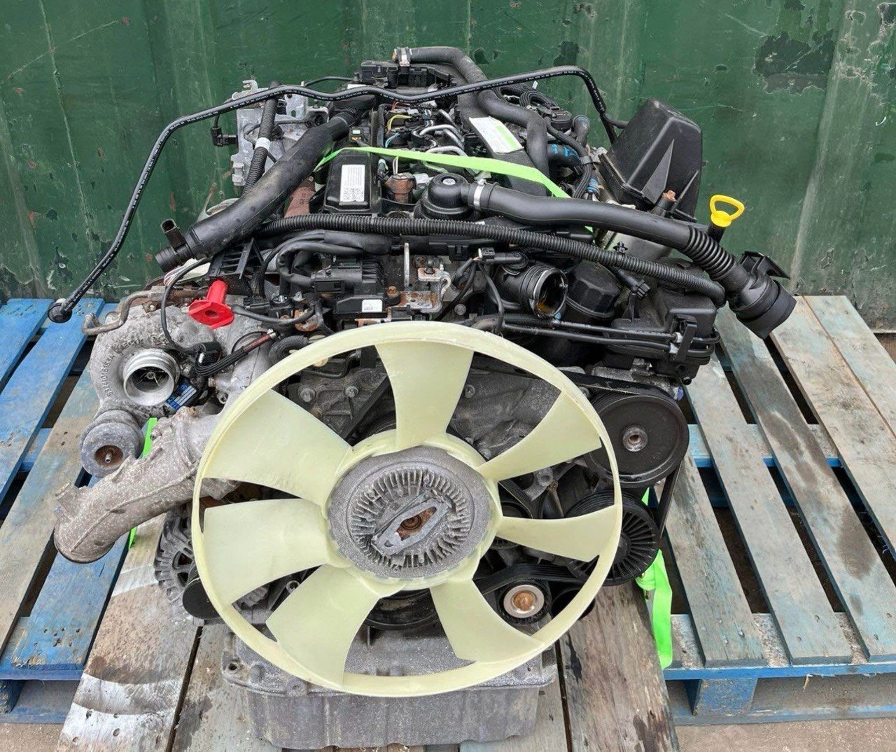 BMW E87 316i N46B18 Engine 2006 photo 1