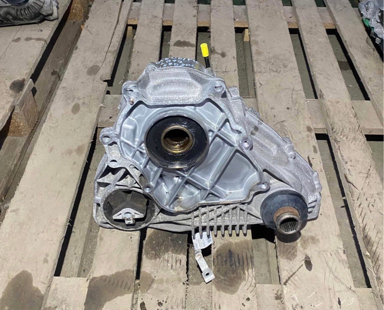 BMW X5 F15 M50d ATC45L Transfer Box