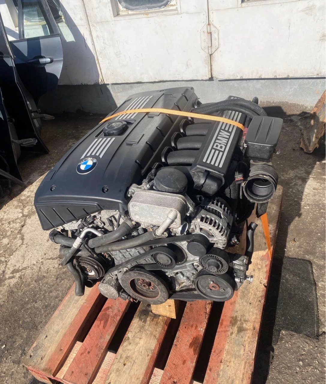 BMW E87 316i N46B18 Engine 2005 photo 1