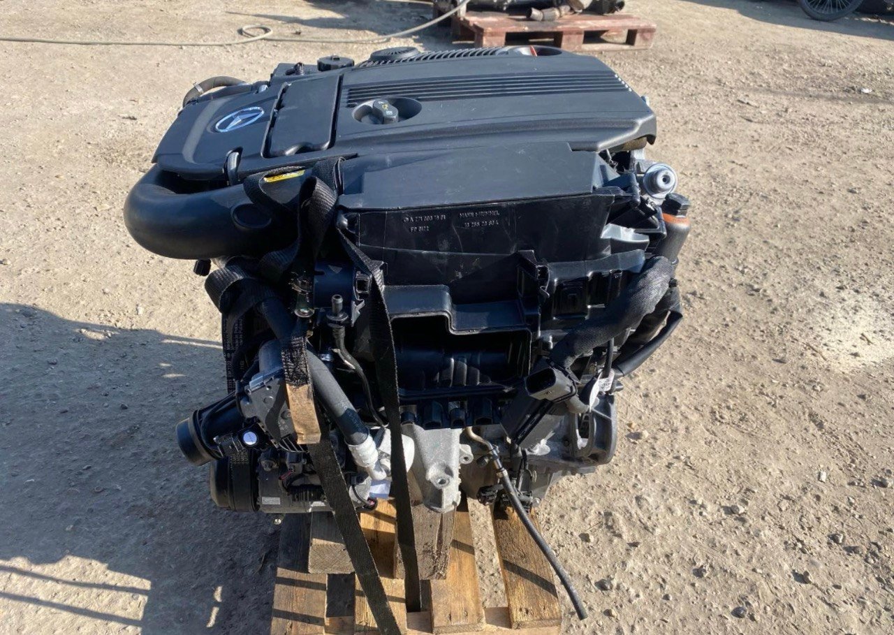 BMW E28 525e M20B27 Engine 1984 photo 1