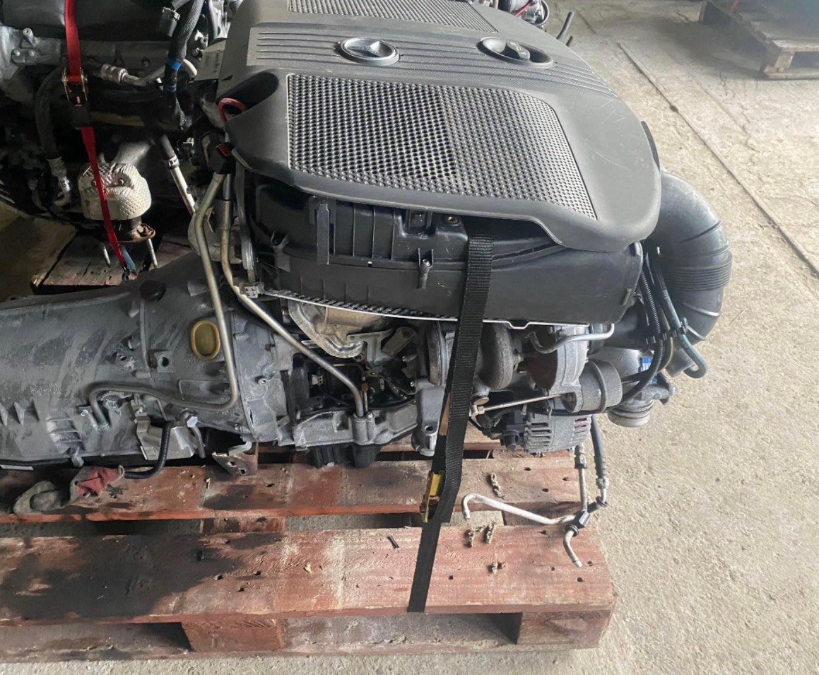 BMW E60 530i M54B30 Engine 2001 photo 1