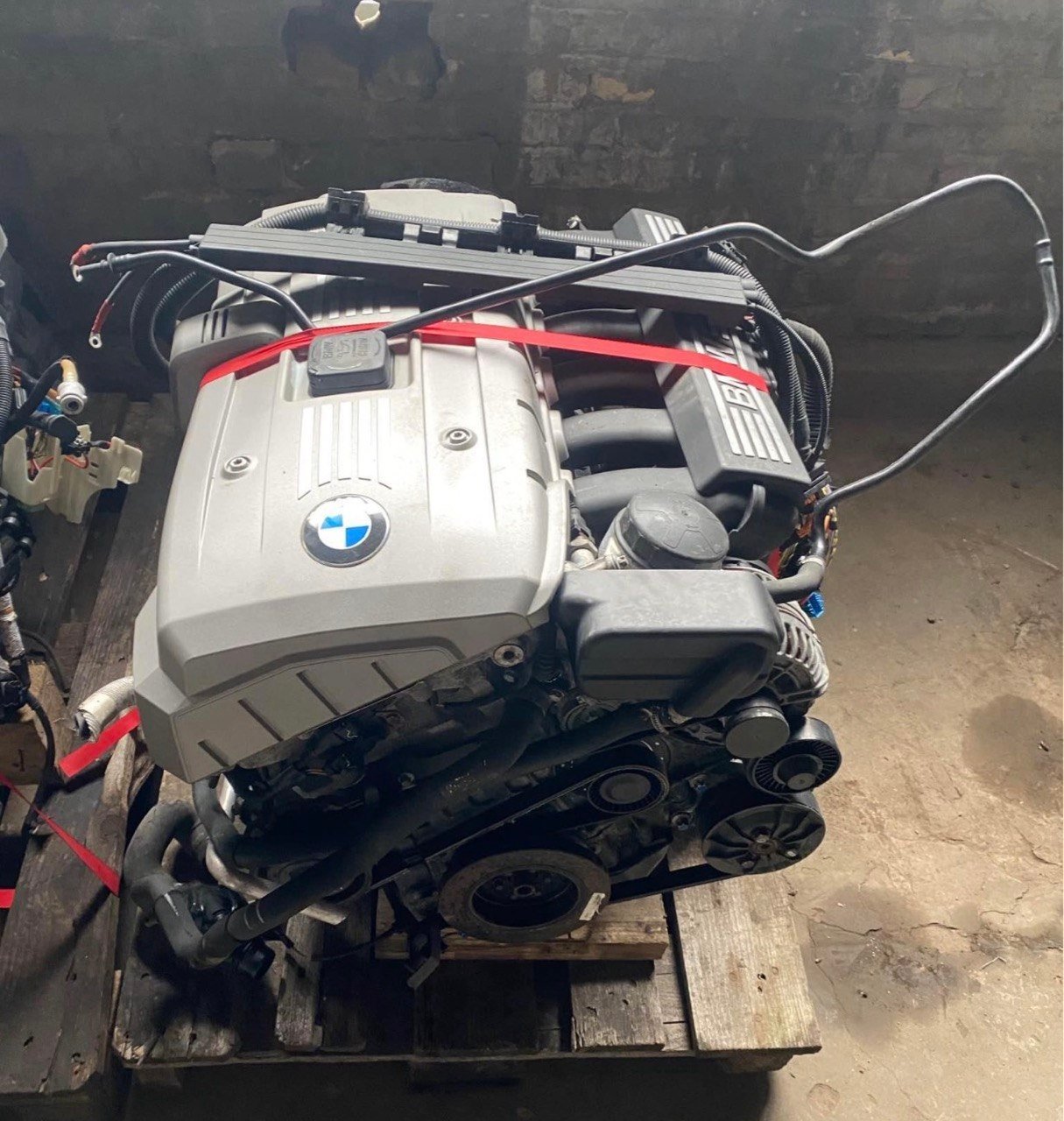 BMW E30 325e M20B27 Engine 1983 photo 1