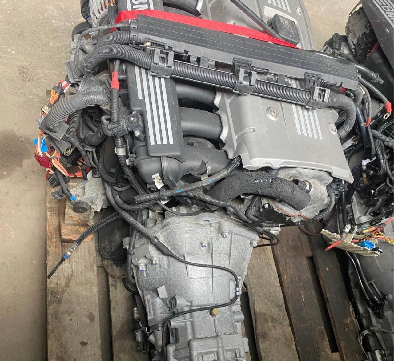 Land Rover Defender 130 1984 M57D25 163 hp Long block, R380 5-speed, BMW E39 530d, LHD photo 1