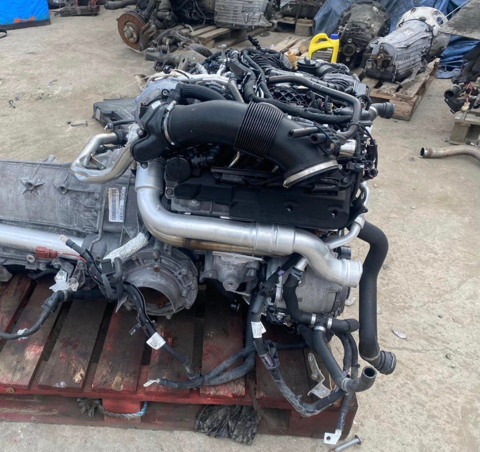 BMW E60 530i N53B30 Engine 2008 photo 1