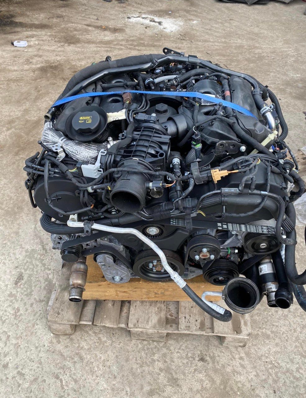 BMW F30 320d N47D20D Engine 2011 photo 1