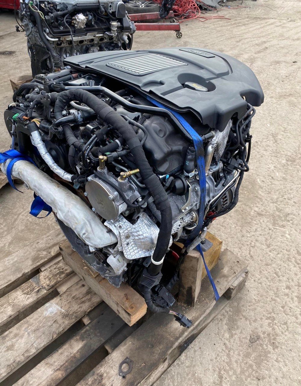 BMW E39 528i M52B28 Engine 1998 photo 1