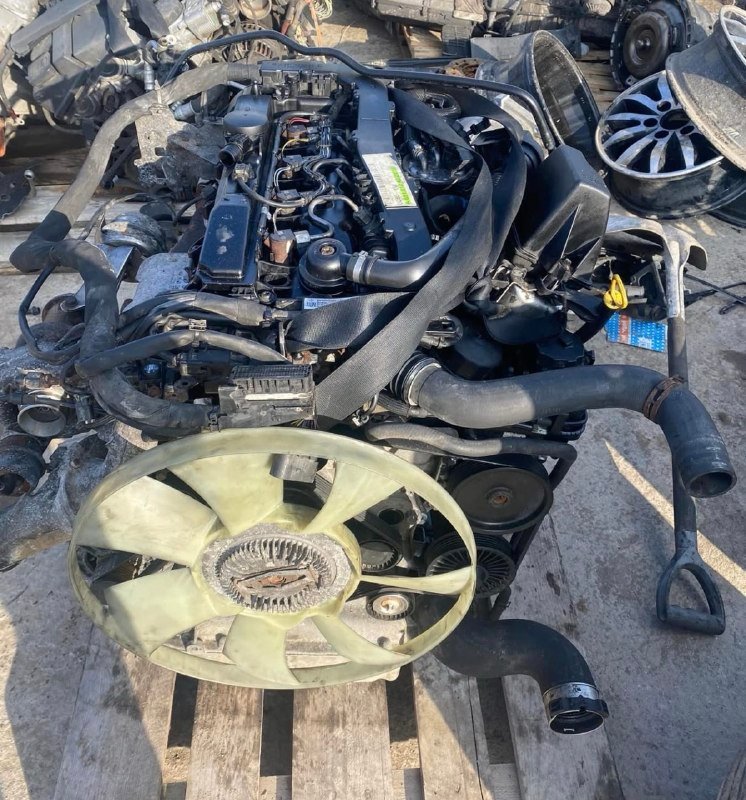 BMW G12 M760Li N74B66 Engine 2018 photo 1
