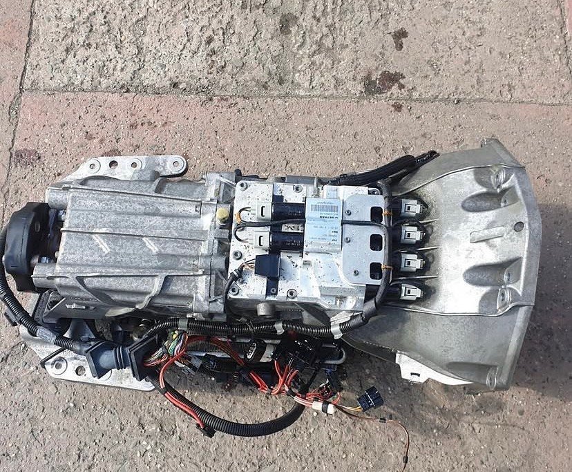BMW E39 530i M54B30 Engine 2002 photo 1