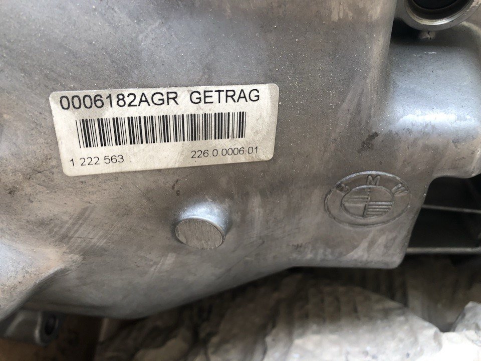 BMW E65 750i N62B48 Engine 2005 photo 1